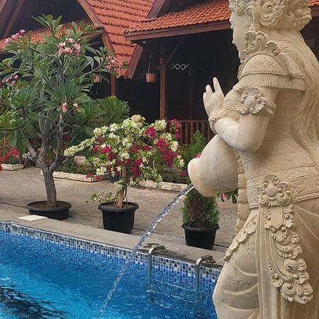 Uli Wood Villa, Jimbaran Bali - Near Gwk Bagian luar foto