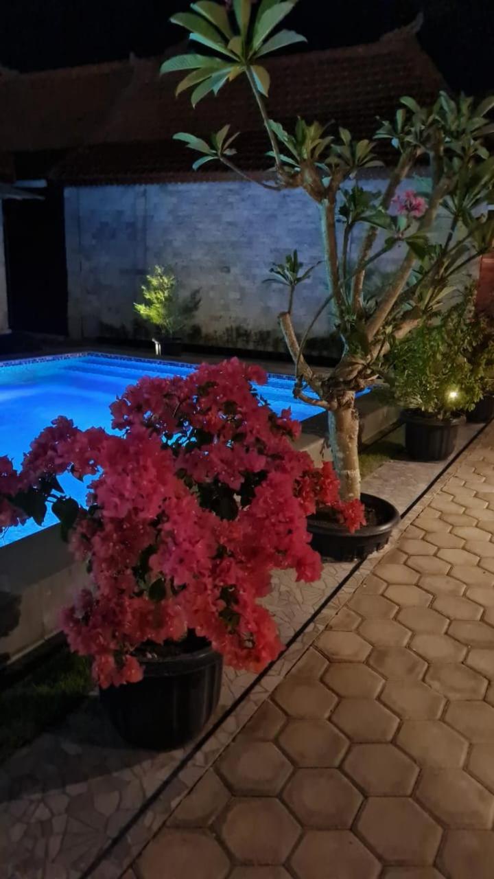 Uli Wood Villa, Jimbaran Bali - Near Gwk Bagian luar foto