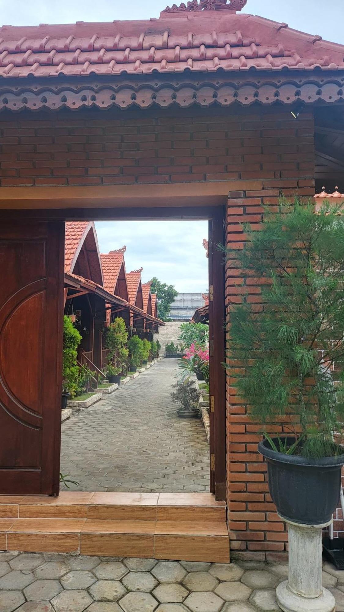 Uli Wood Villa, Jimbaran Bali - Near Gwk Bagian luar foto